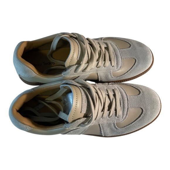 Beau Today Sneakers Women 10 Beige NWOT - Picture 2 of 3